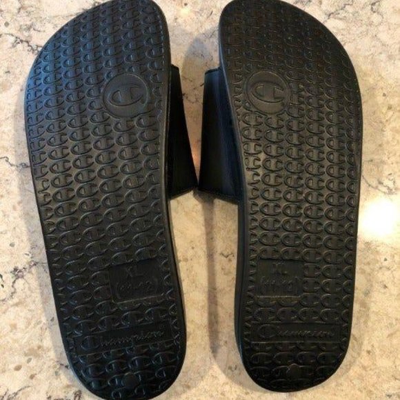 Exclusive HyperX x Champion Slides L/XL